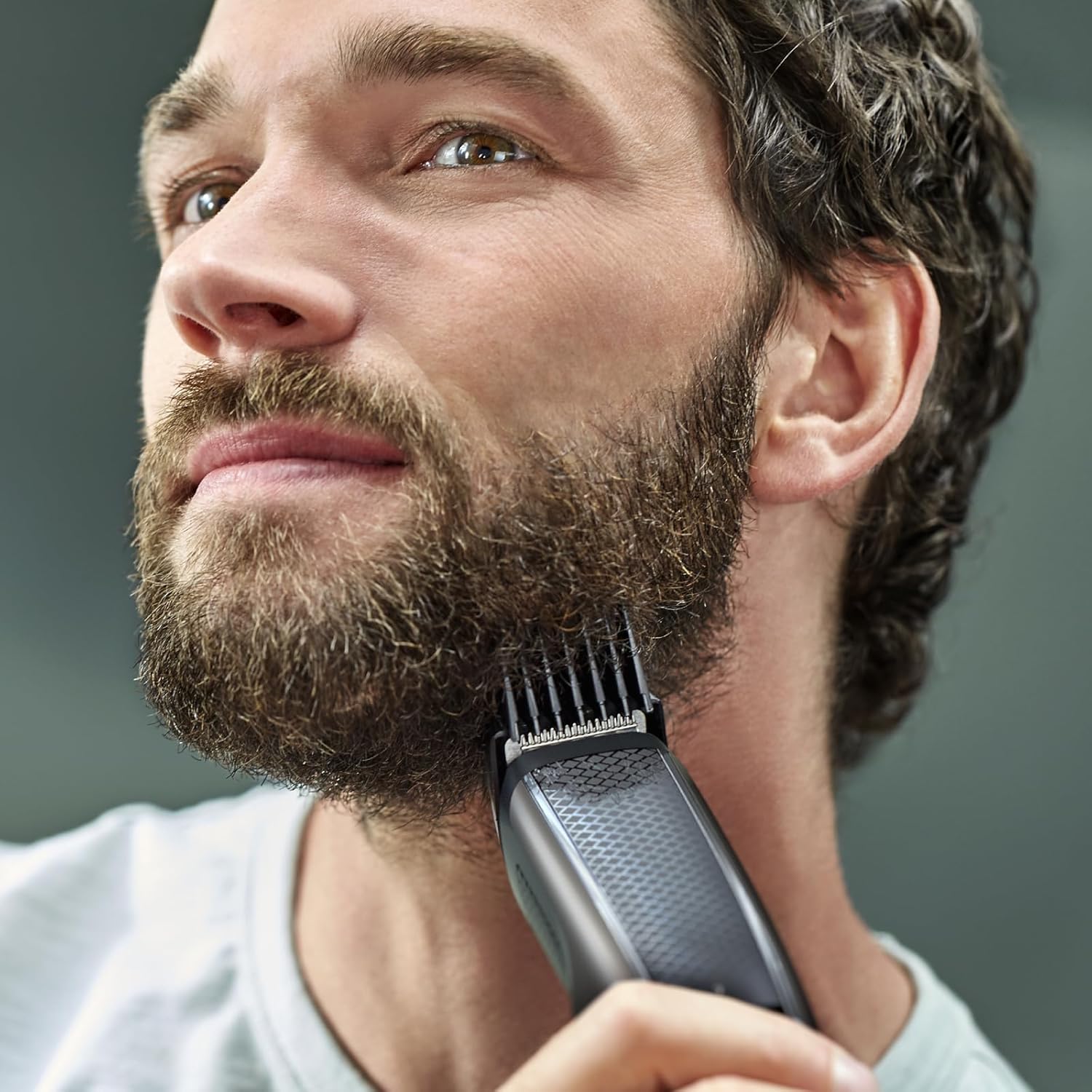 Philips Barttrimmer BT5515/15 – Bartschneider Herren, 40 Längeneinstellungen, Lift & Trim Pro System, 90 Min. Laufzeit, Testsieger - SmartRasur