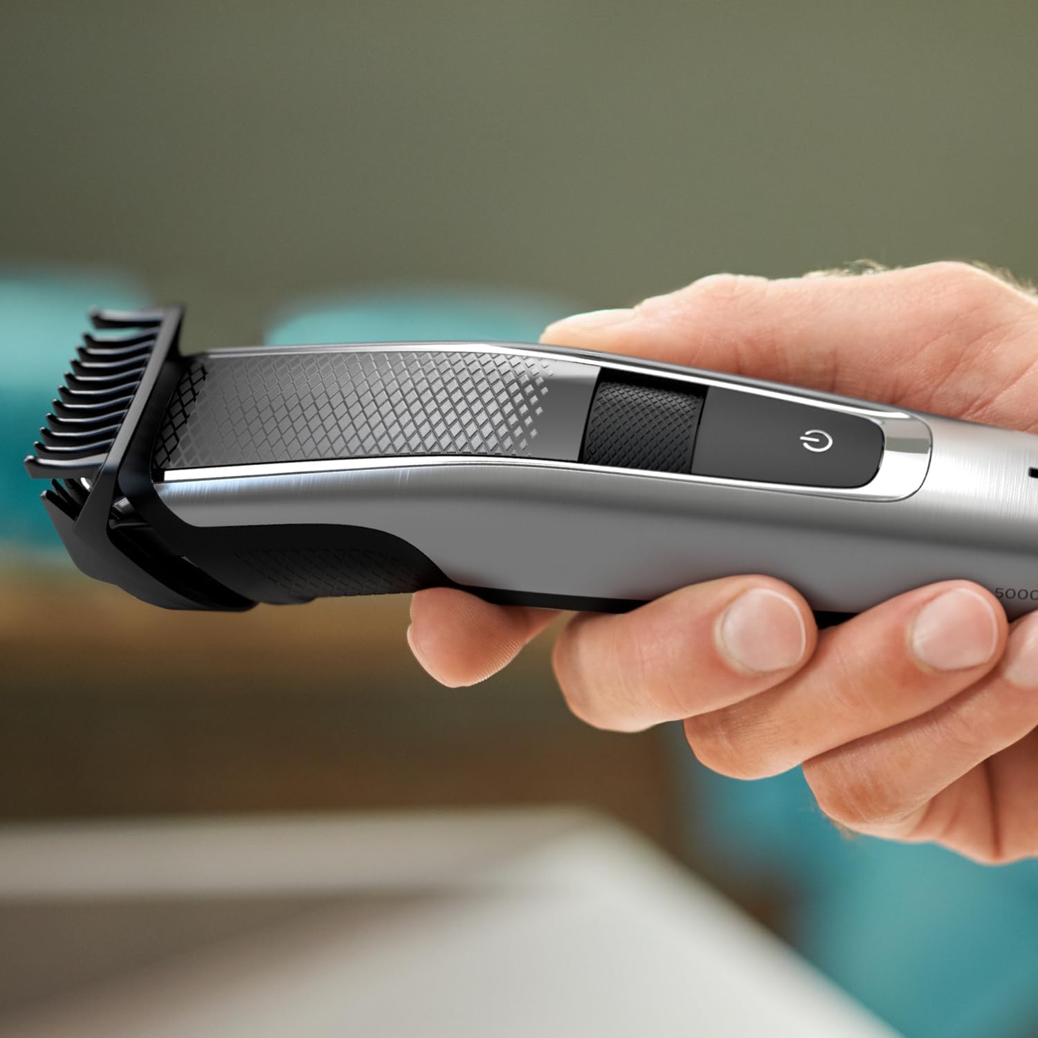 Philips Barttrimmer BT5515/15 – Bartschneider Herren, 40 Längeneinstellungen, Lift & Trim Pro System, 90 Min. Laufzeit, Testsieger - SmartRasur