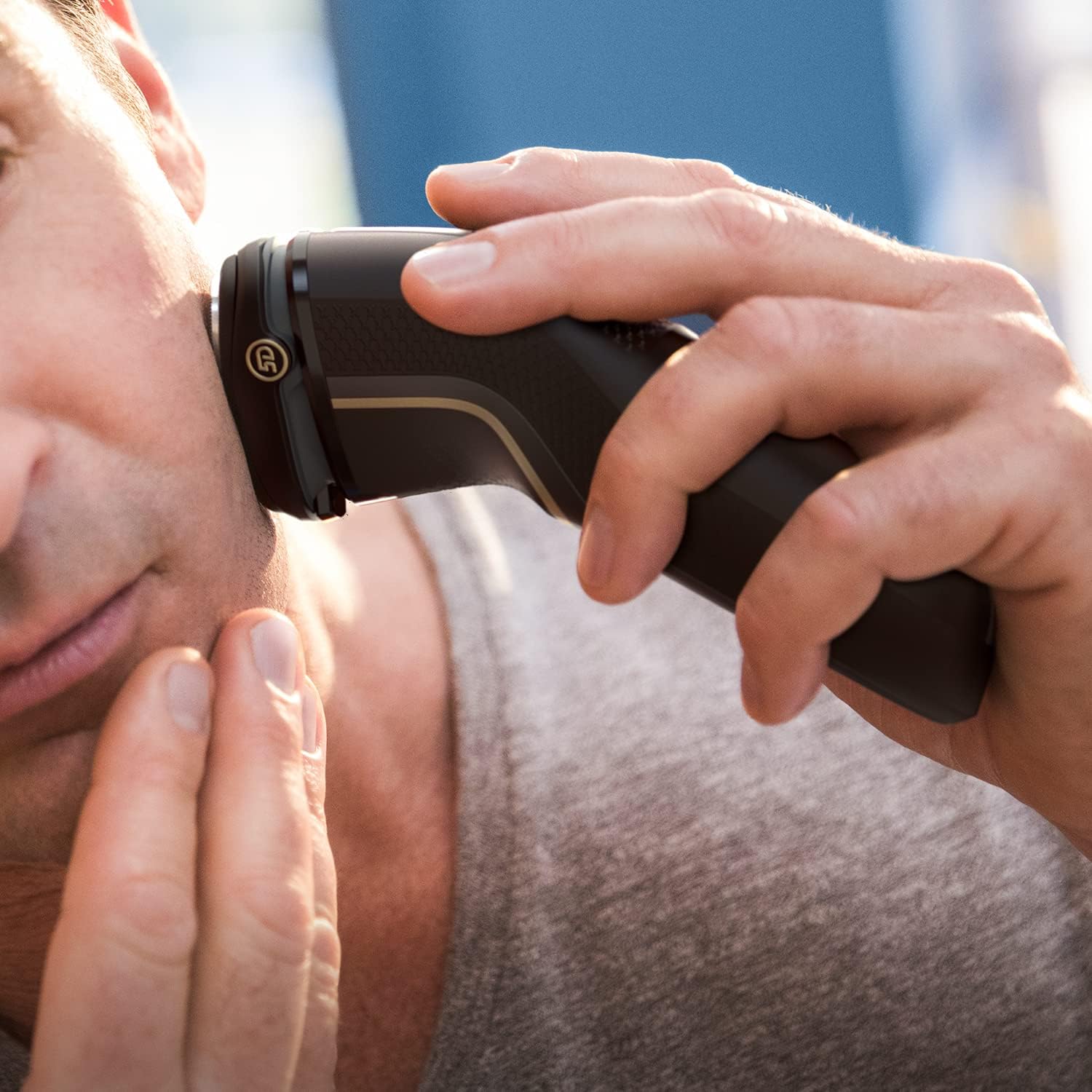 Philips Shaver Series 3000 – Nass - & Trockenrasierer Herren, Noir Gold, 5D Pivot & Flex - Köpfe, Pop - up - Trimmer, 60 Min. Laufzeit - SmartRasur